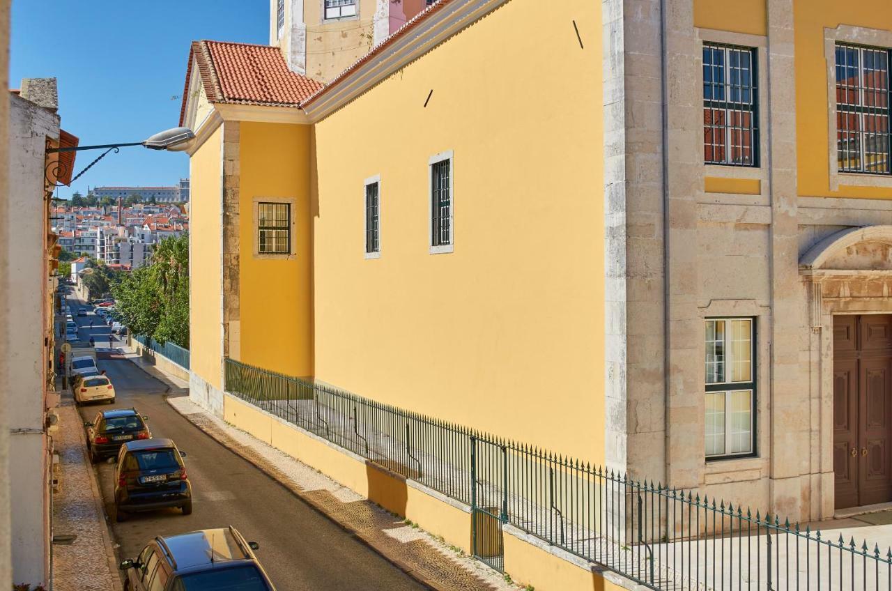 Charming Apartment Em Belem-Books And Canvas Лиссабон Экстерьер фото