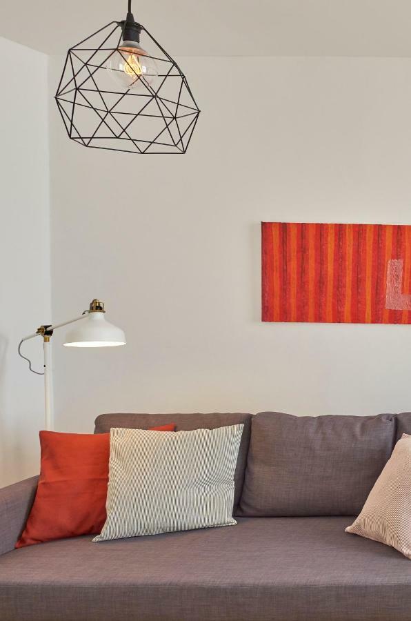 Charming Apartment Em Belem-Books And Canvas Лиссабон Экстерьер фото