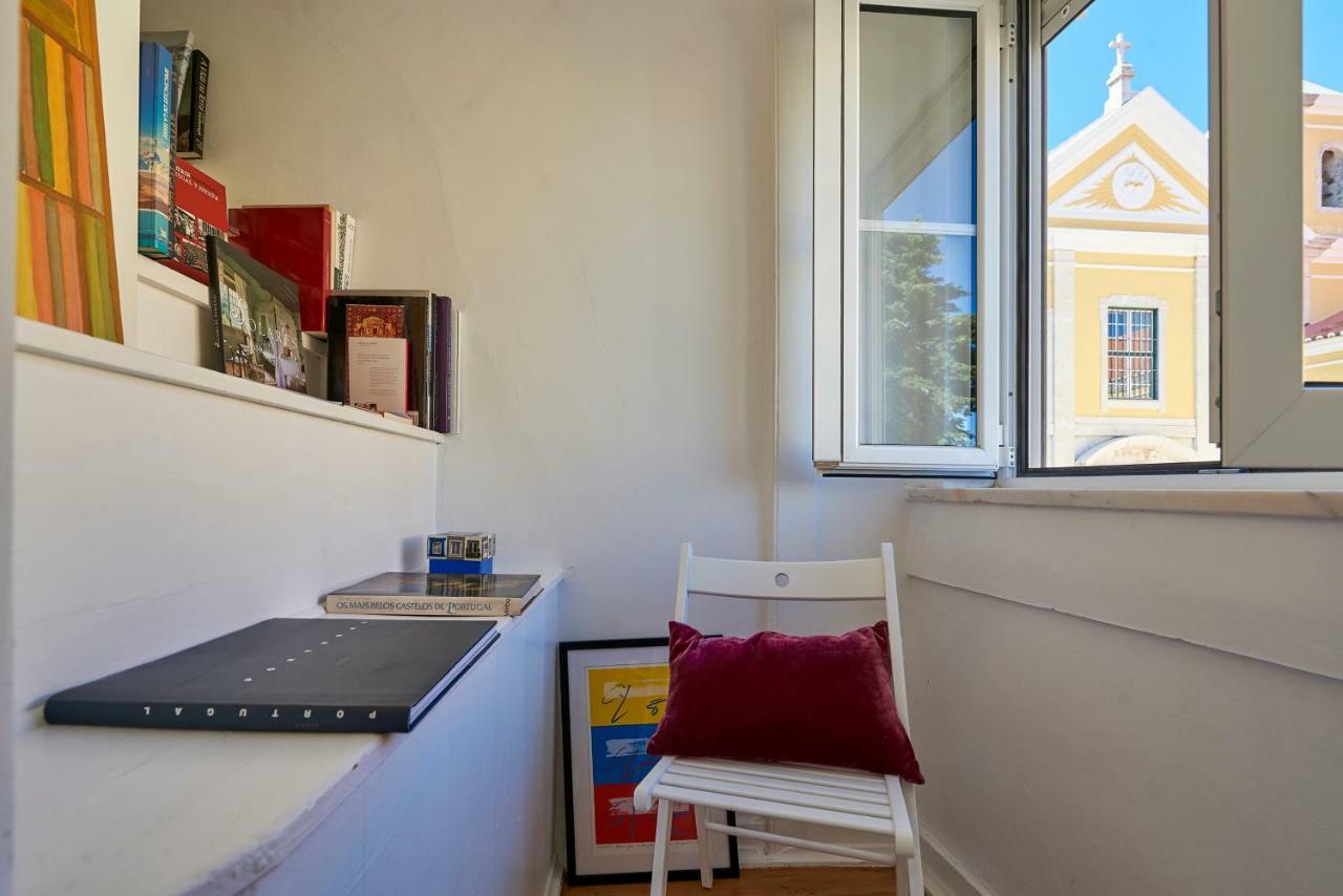 Charming Apartment Em Belem-Books And Canvas Лиссабон Экстерьер фото
