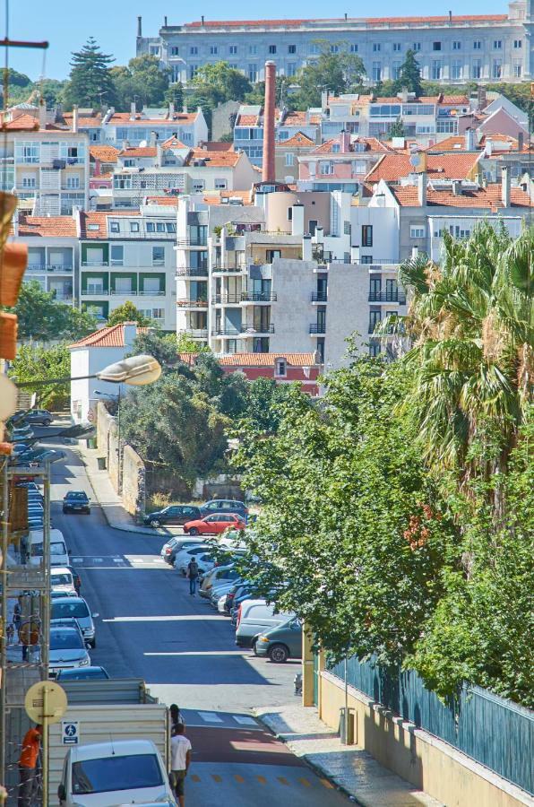 Charming Apartment Em Belem-Books And Canvas Лиссабон Экстерьер фото