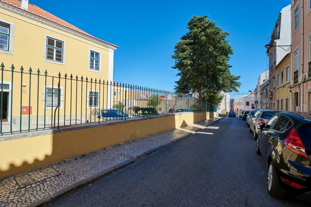 Charming Apartment Em Belem-Books And Canvas Лиссабон Экстерьер фото